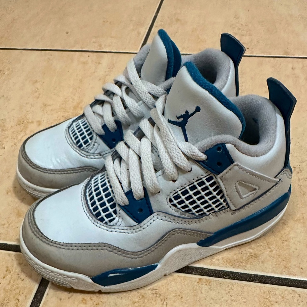 Jordan 4 preschool size 11